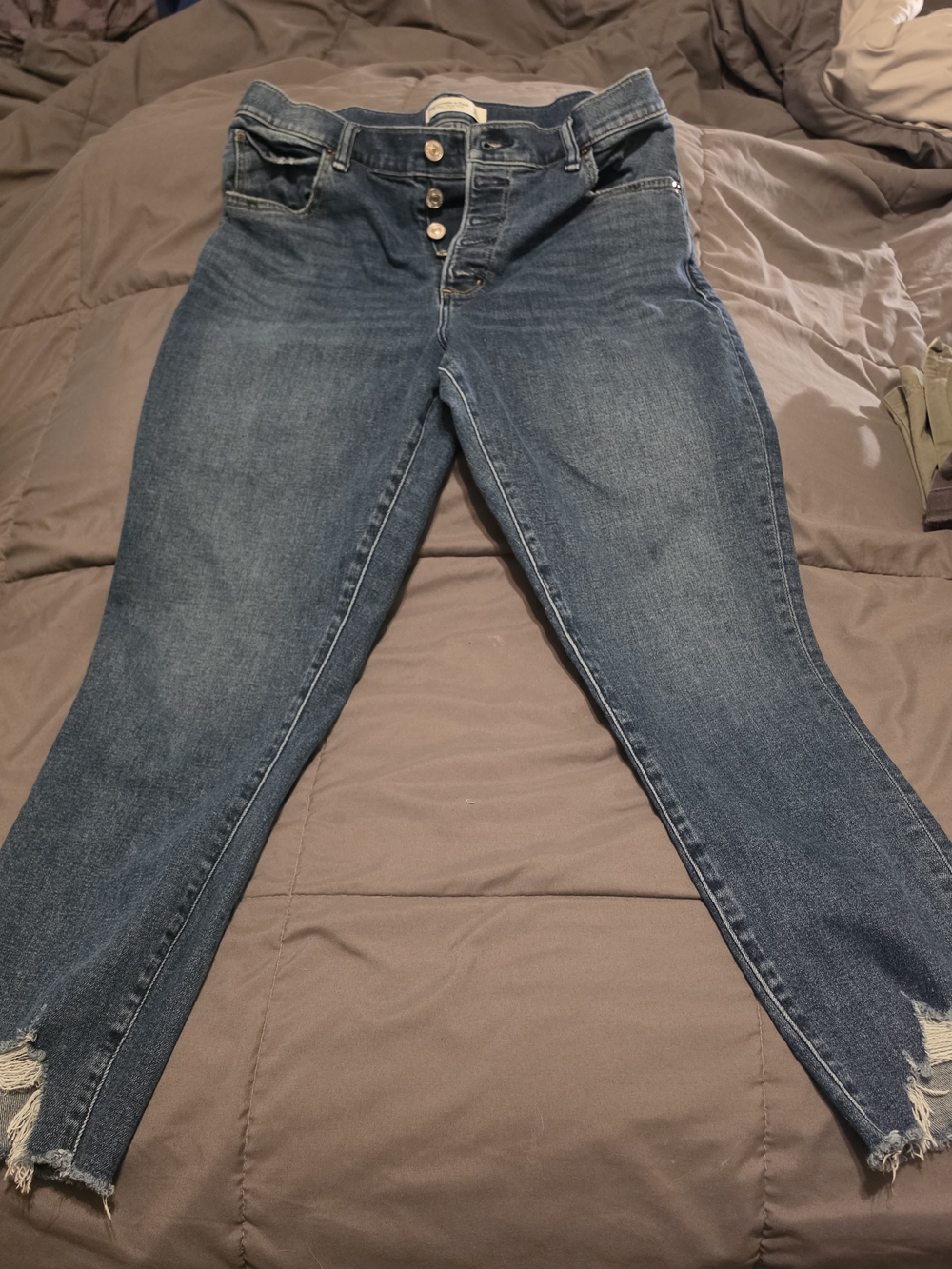 Abercrombie & Fitch Women's Medium Blue High-Rise Button-Fly Cropped Jeans